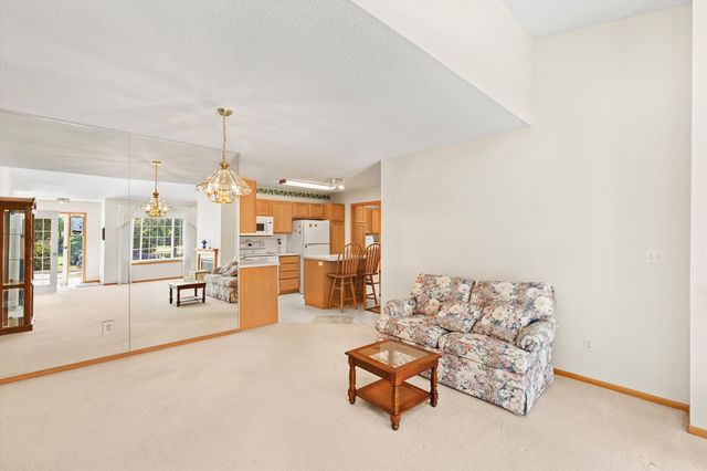 130 NW Georgetown Boulevard 2, Ankeny, IA 50023