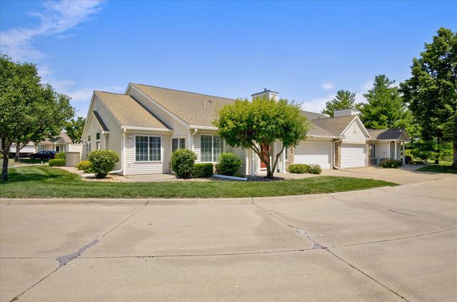 130 NW Georgetown Boulevard 2, Ankeny, IA 50023
