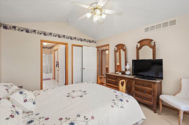 130 NW Georgetown Boulevard 2, Ankeny, IA 50023