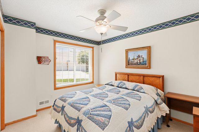 130 NW Georgetown Boulevard 2, Ankeny, IA 50023