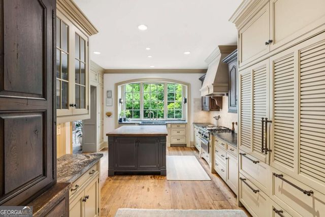 45 Montclair Drive NE, Atlanta, GA 30309
