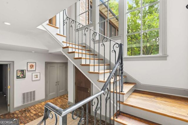 45 Montclair Drive NE, Atlanta, GA 30309