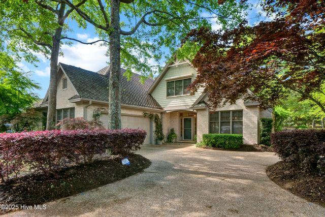 7102 Saybrook Drive, Wilmington, NC 28405