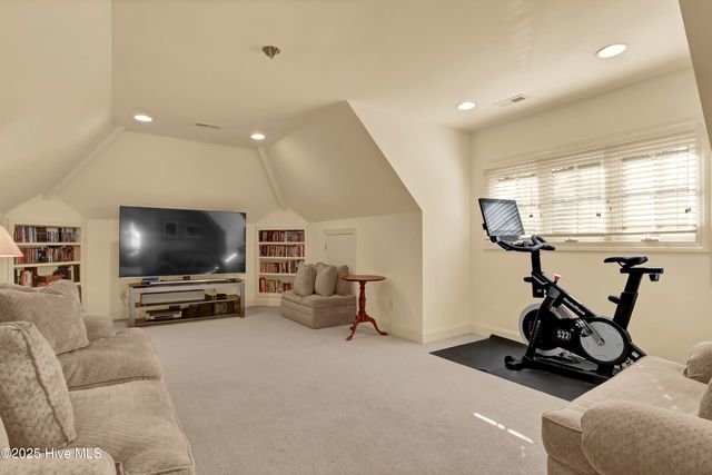 7102 Saybrook Drive, Wilmington, NC 28405