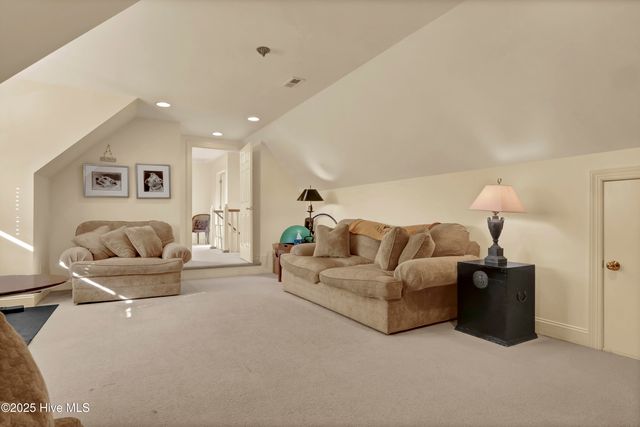 7102 Saybrook Drive, Wilmington, NC 28405