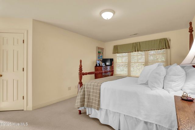 7102 Saybrook Drive, Wilmington, NC 28405