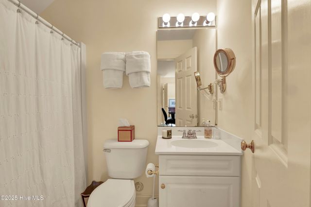 7102 Saybrook Drive, Wilmington, NC 28405