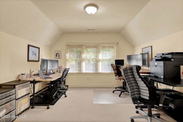 7102 Saybrook Drive, Wilmington, NC 28405