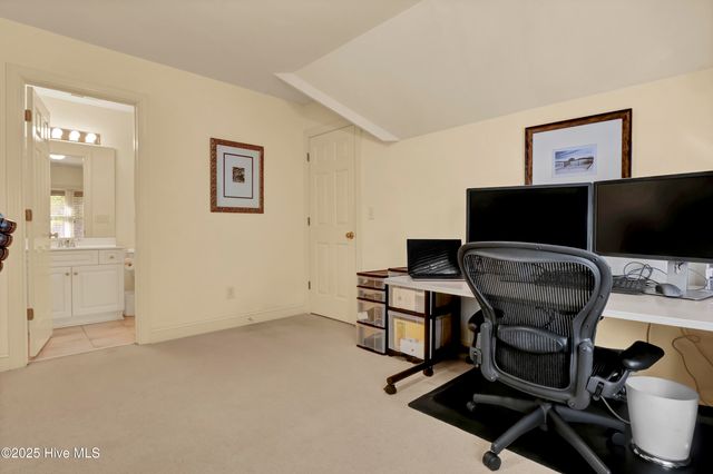 7102 Saybrook Drive, Wilmington, NC 28405