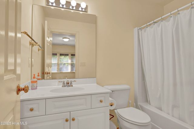 7102 Saybrook Drive, Wilmington, NC 28405