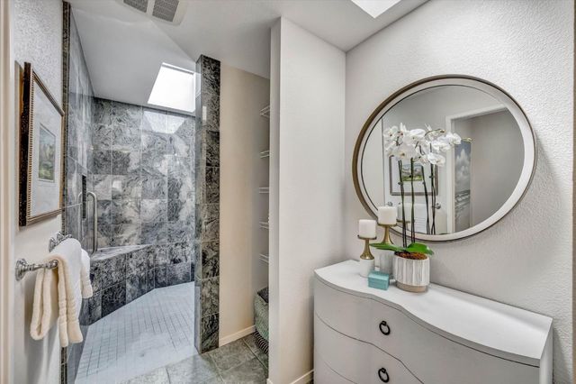 15 Los Altos Square 15, Los Altos, CA 94022