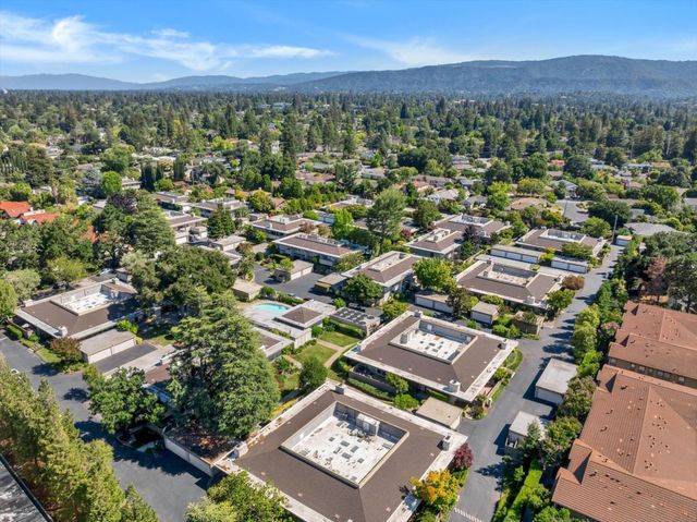 15 Los Altos Square 15, Los Altos, CA 94022
