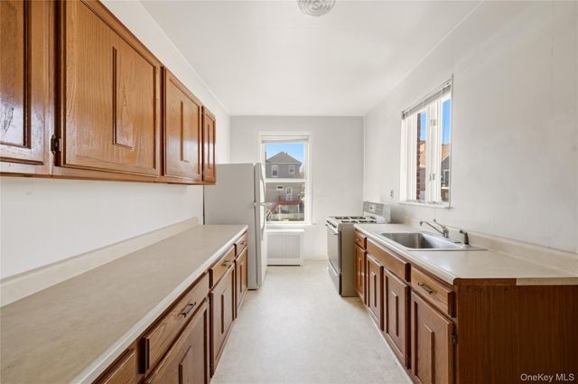 1631 Bogart Avenue, Bronx, NY 10462