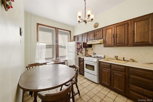 1631 Bogart Avenue, Bronx, NY 10462