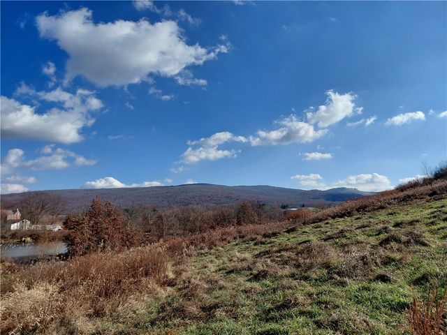 01 Christ's Lane, Unity Twp, PA 15650