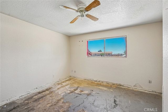 13207 Nicola Road, Apple Valley, CA 92308