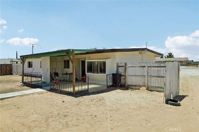 13207 Nicola Road, Apple Valley, CA 92308