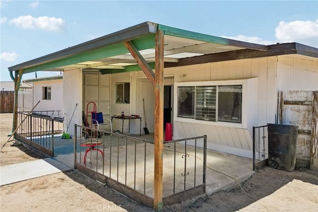 13207 Nicola Road, Apple Valley, CA 92308