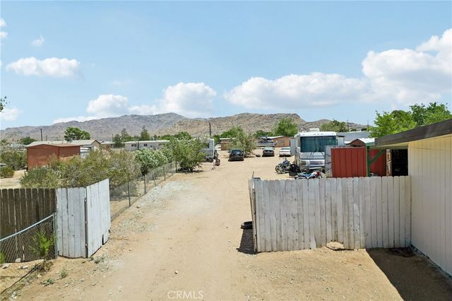 13207 Nicola Road, Apple Valley, CA 92308