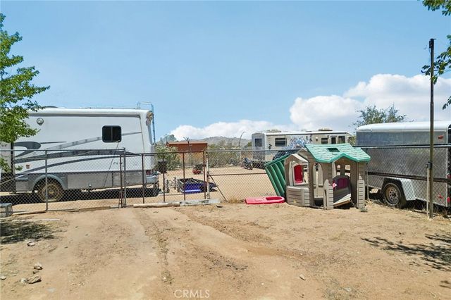 13207 Nicola Road, Apple Valley, CA 92308