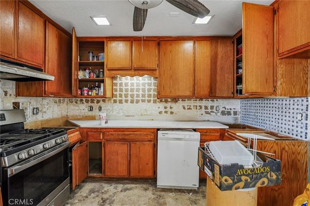 13207 Nicola Road, Apple Valley, CA 92308