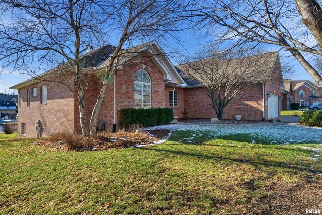 6010 W WOODBRIDGE Place, Peoria, IL 61615