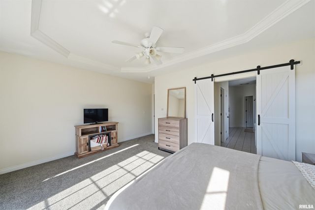 6010 W WOODBRIDGE Place, Peoria, IL 61615