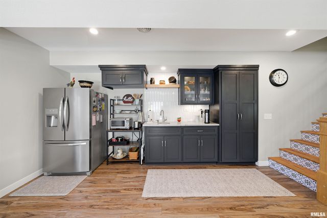 6010 W WOODBRIDGE Place, Peoria, IL 61615