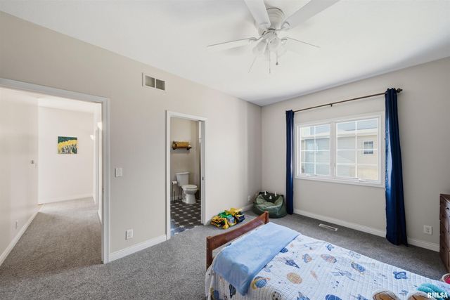 6010 W WOODBRIDGE Place, Peoria, IL 61615