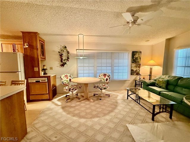 565 Cattleya Refuge 565, Naples, FL 34114