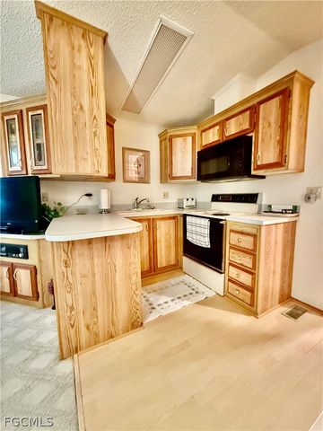 565 Cattleya Refuge 565, Naples, FL 34114