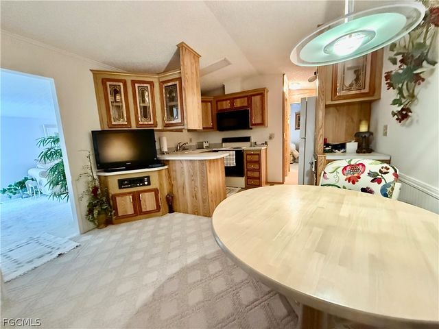 565 Cattleya Refuge 565, Naples, FL 34114