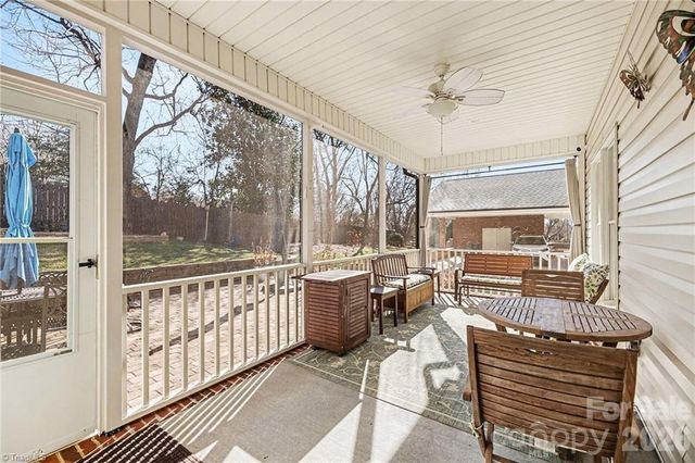 115 Town Lot Drive, Pfafftown, NC 27040