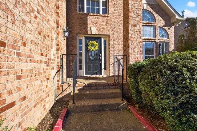 7336 Sugarloaf Dr, Nashville, TN 37211