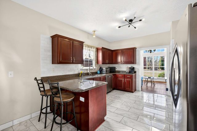 7336 Sugarloaf Dr, Nashville, TN 37211