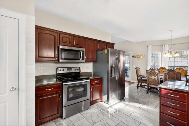 7336 Sugarloaf Dr, Nashville, TN 37211