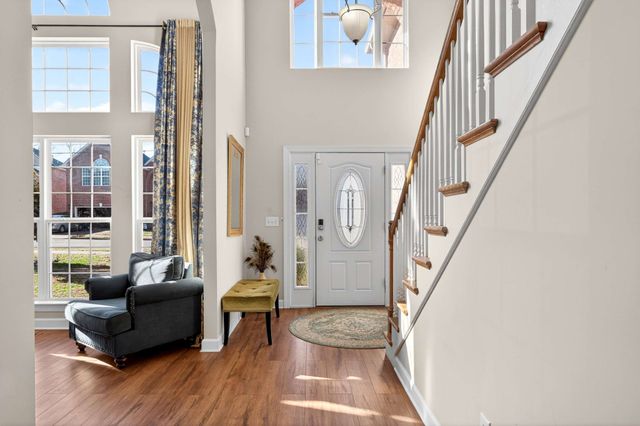 7336 Sugarloaf Dr, Nashville, TN 37211