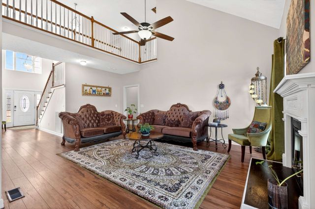 7336 Sugarloaf Dr, Nashville, TN 37211