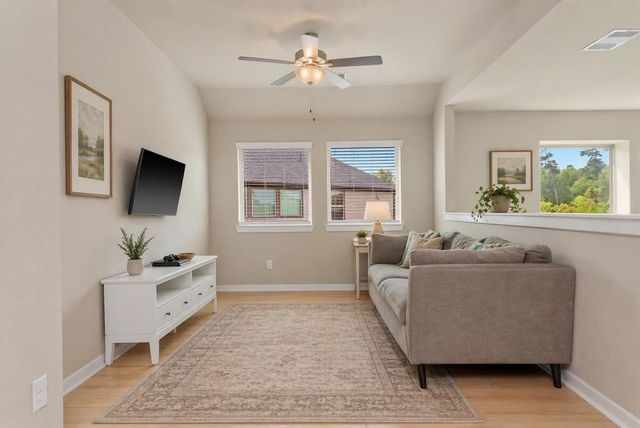 17814 Tree Of Heaven, Conroe, TX 77385