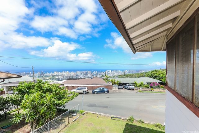 2505 Peter Street, Honolulu, HI 96816