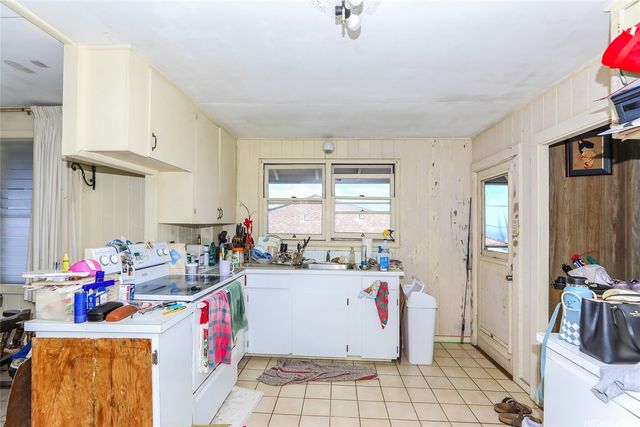 2505 Peter Street, Honolulu, HI 96816