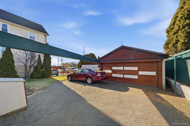 14 aka 26 Huber Place, Yonkers, NY 10704