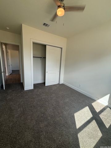15623 Fair Ln, Selma, TX 78154