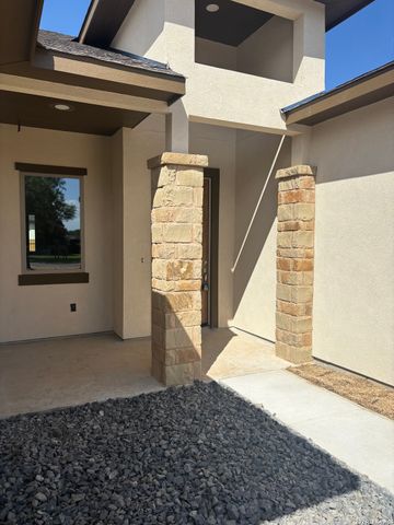 15623 Fair Ln, Selma, TX 78154
