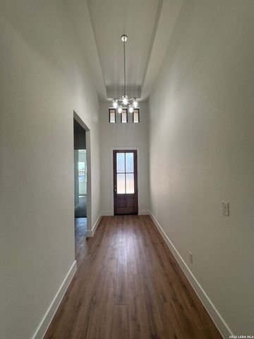 15623 Fair Ln, Selma, TX 78154