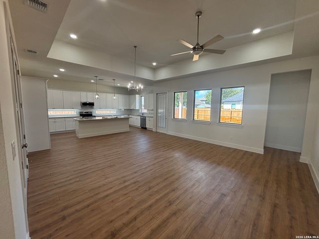 15623 Fair Ln, Selma, TX 78154