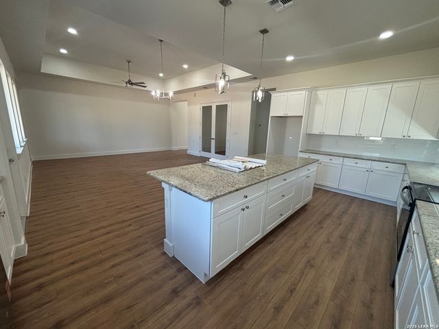 15623 Fair Ln, Selma, TX 78154