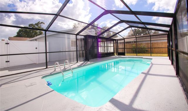 9409 LONSDALE COURT, Tampa, FL 33615