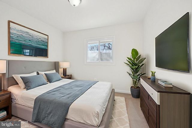 601 CLEARWATER CT, Herndon, VA 20170