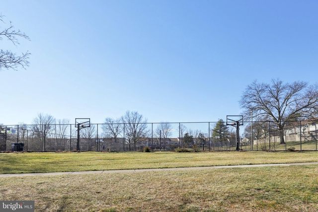 601 CLEARWATER CT, Herndon, VA 20170